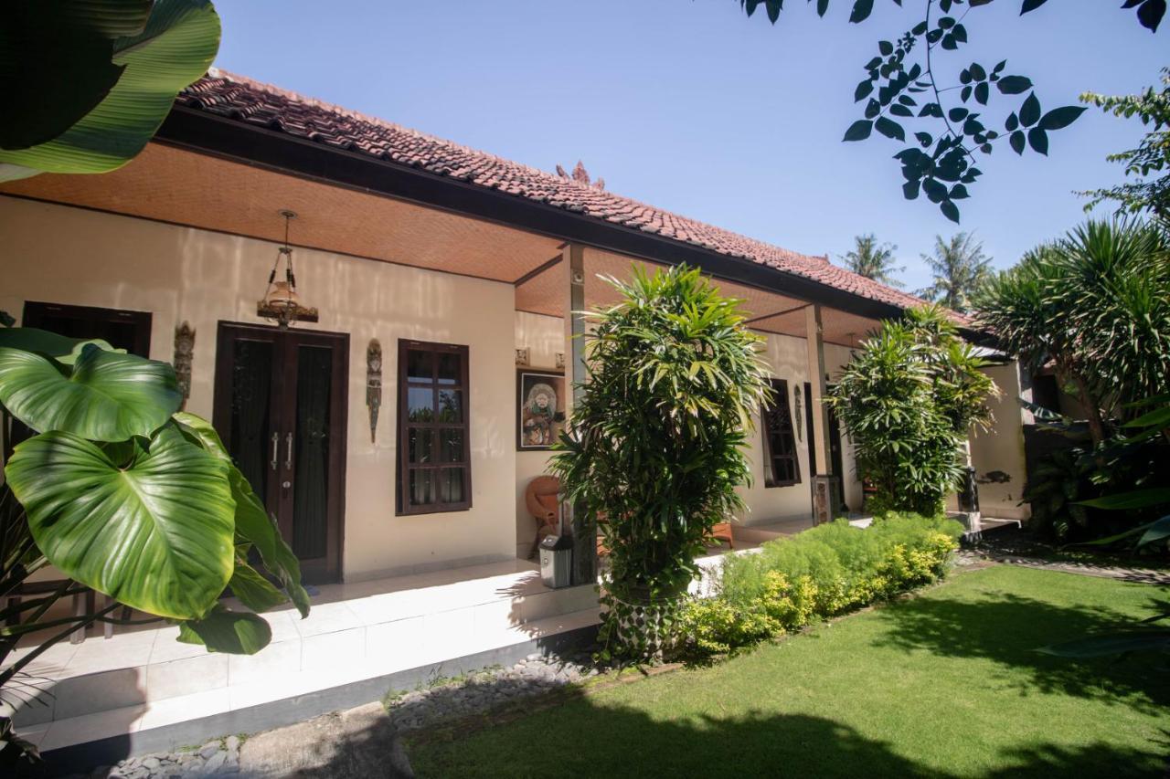 Giri Sari Guest House Pemuteran  Exterior photo