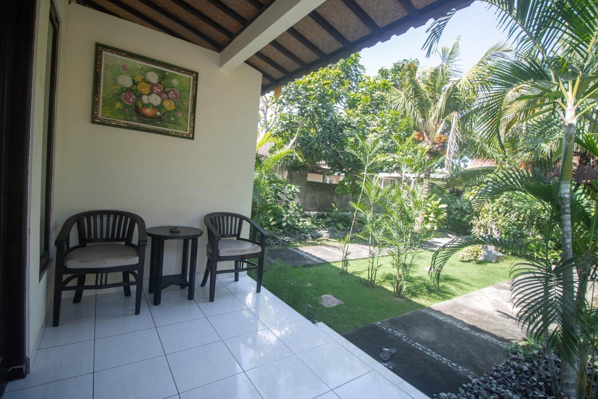 Giri Sari Guest House Pemuteran  Exterior photo